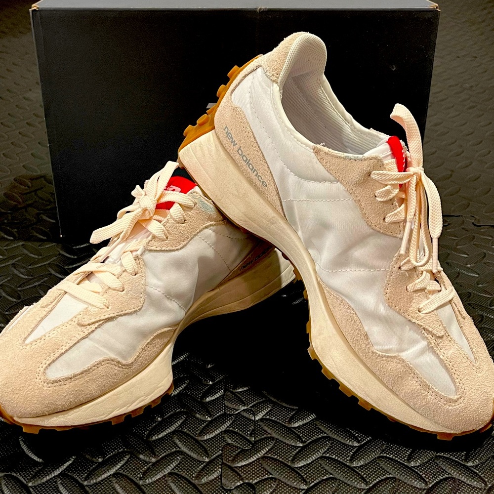 New Balance 327 (Turtle Dove & Munsell White)